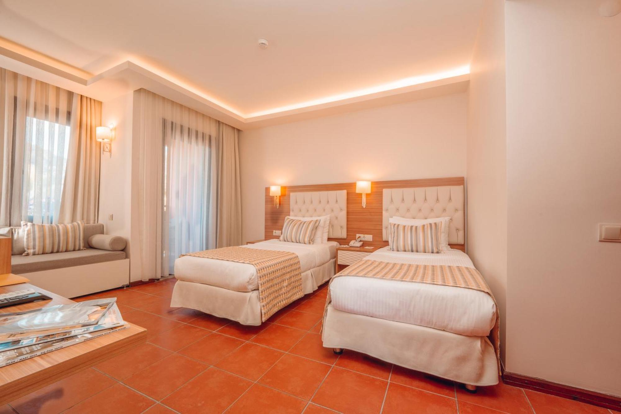 Sundia By Liberty Suncity Oludeniz Exterior photo