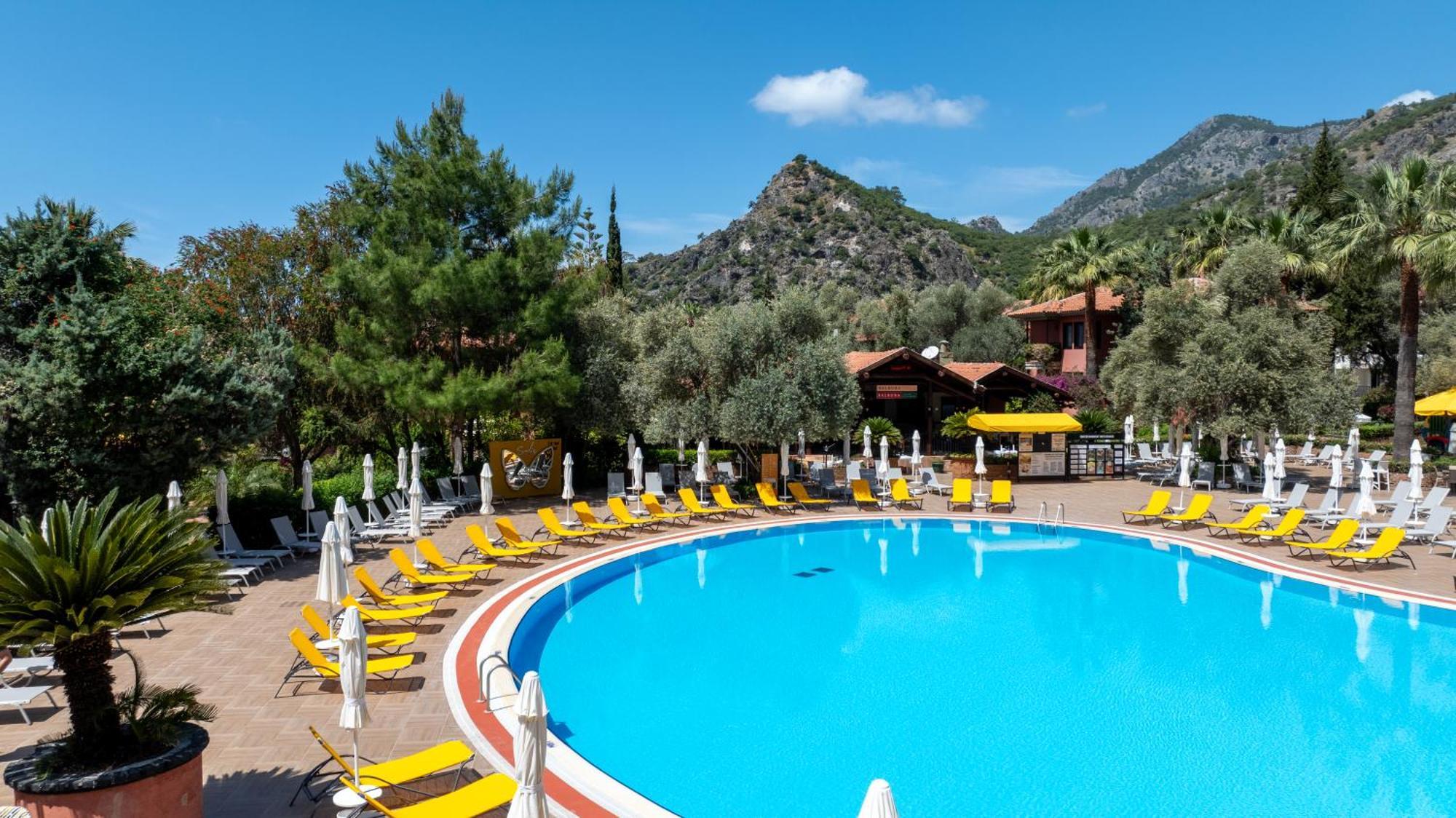 Sundia By Liberty Suncity Oludeniz Exterior photo