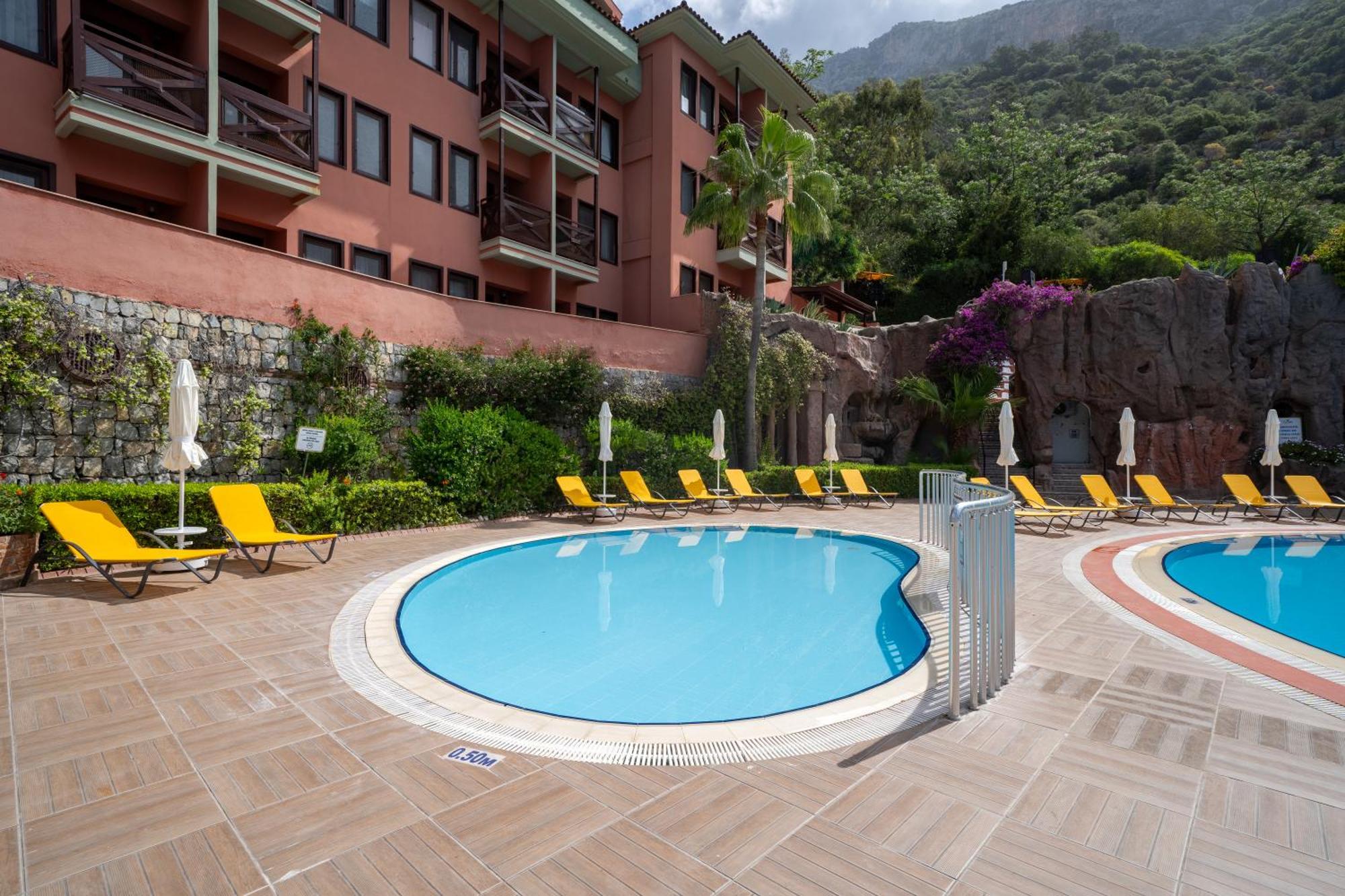Sundia By Liberty Suncity Oludeniz Exterior photo